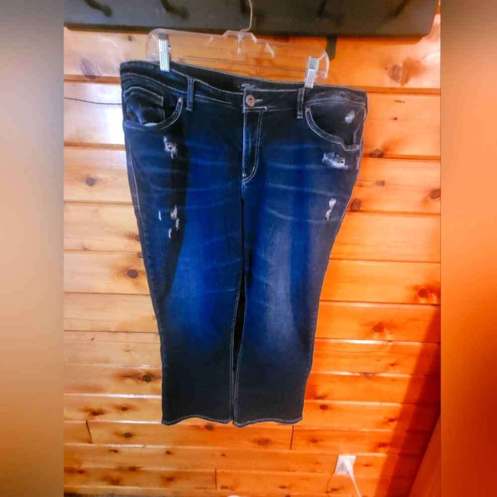 Silver plus size 20 distressed capris